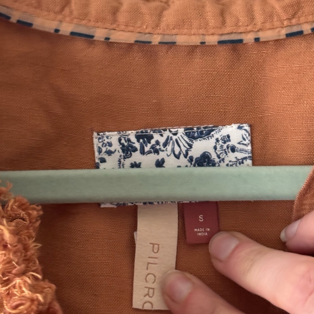 Anthropologie Pilcro Ruffled Placket Shirt in Ochre size Small - Picture 5 of 13